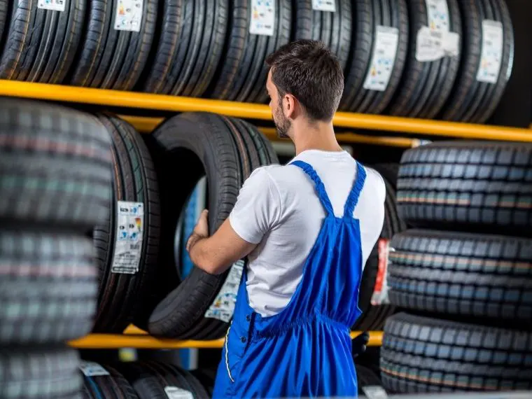 Alaşehir Oto Lastikçi